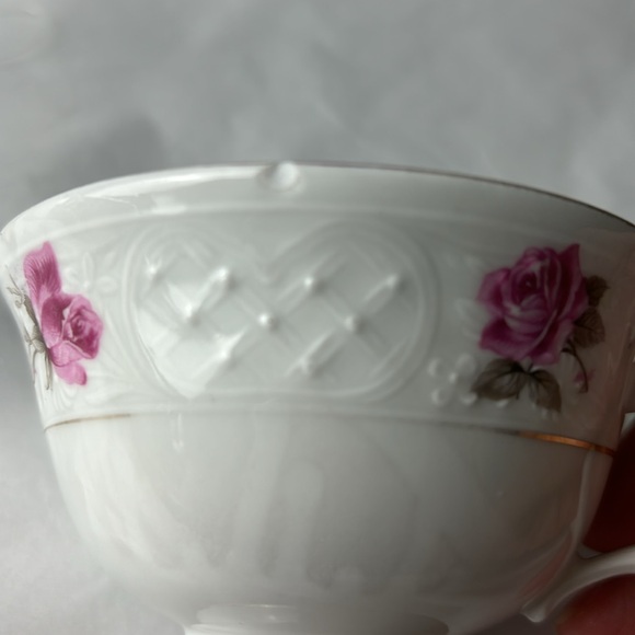 Bavaria Schumann Artzberg Germany Roses and Buds tea cup - Picture 9 of 9